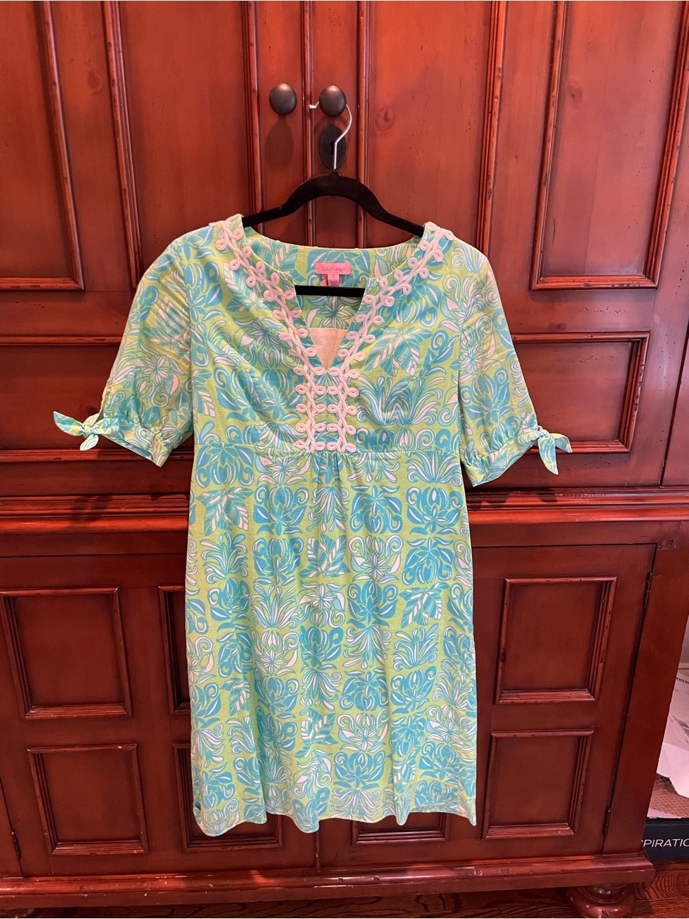 Lilly Pulitzer Green & Blue Printed Dress with White Trim - size 8
